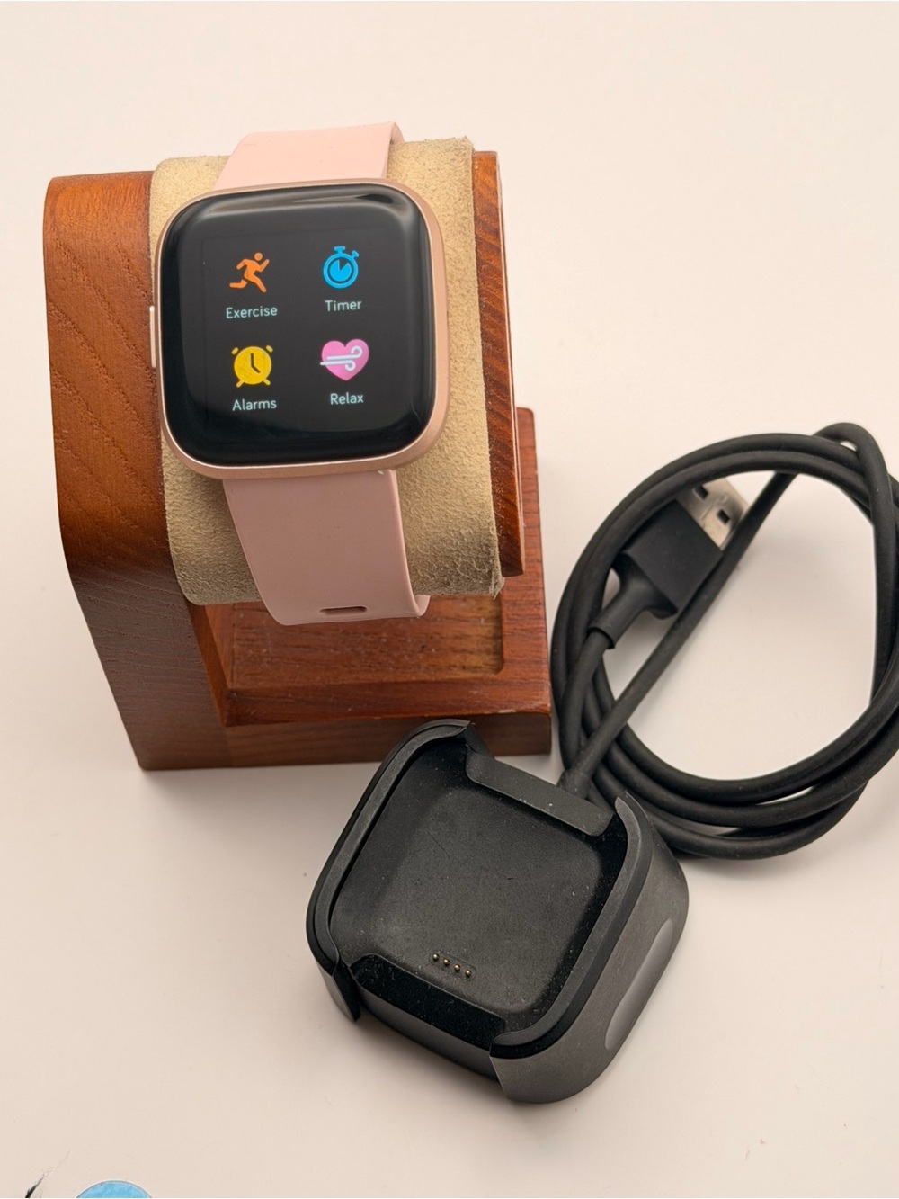Fitbit Versa 2, Tested, Charger Included,  Pink/rose Gold, Fitness